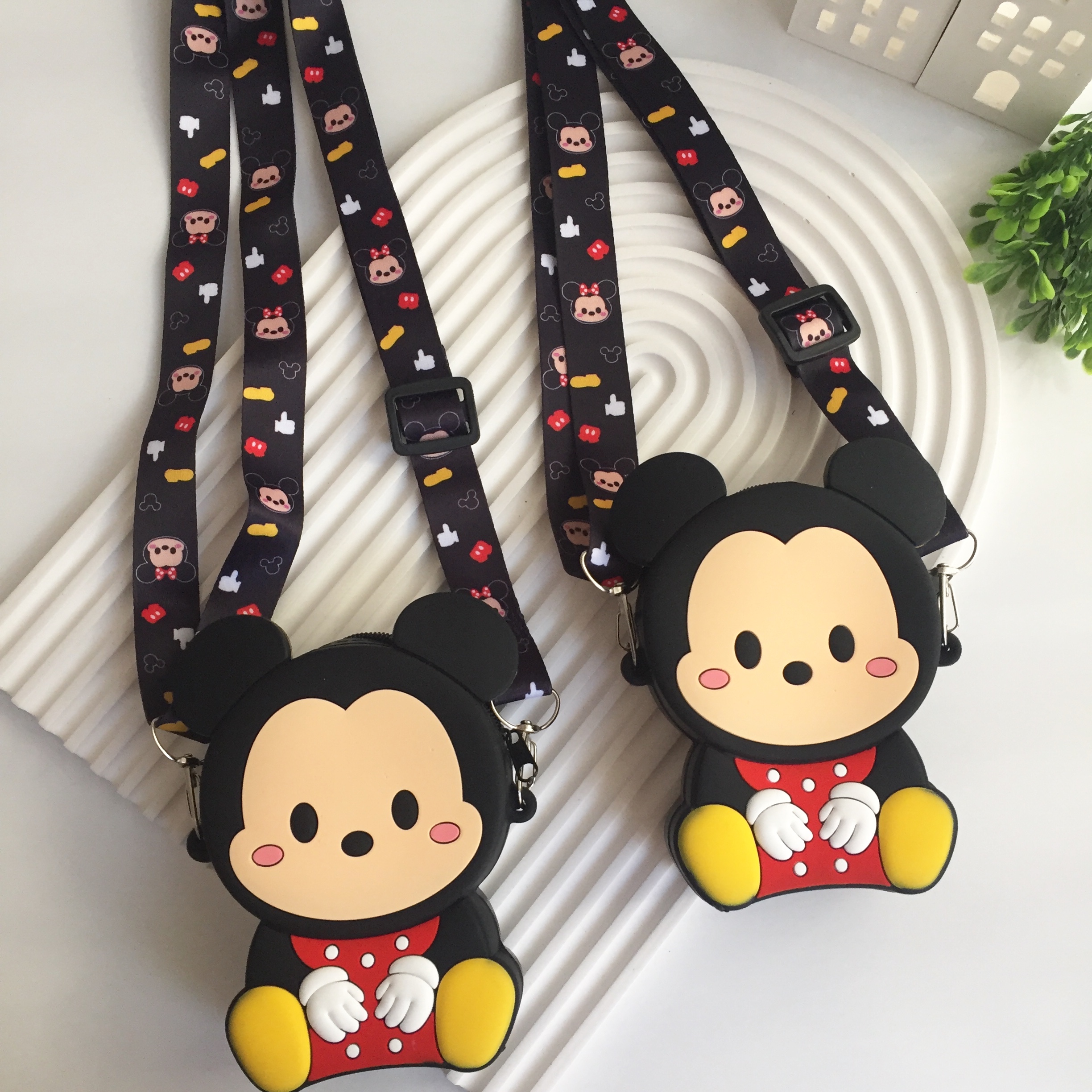 Minnie mouse silikon çanta