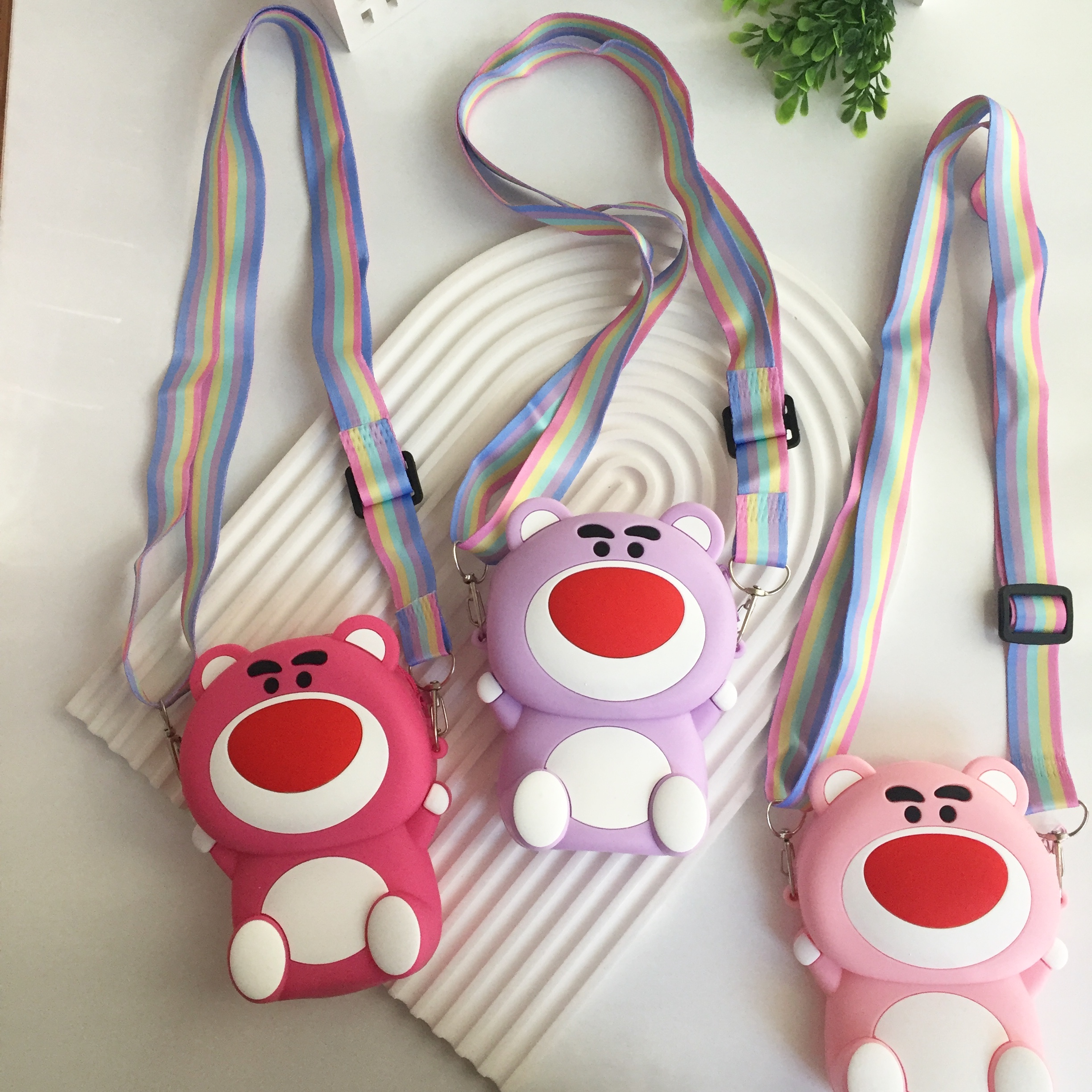 Renkli ayıcık silikon çanta