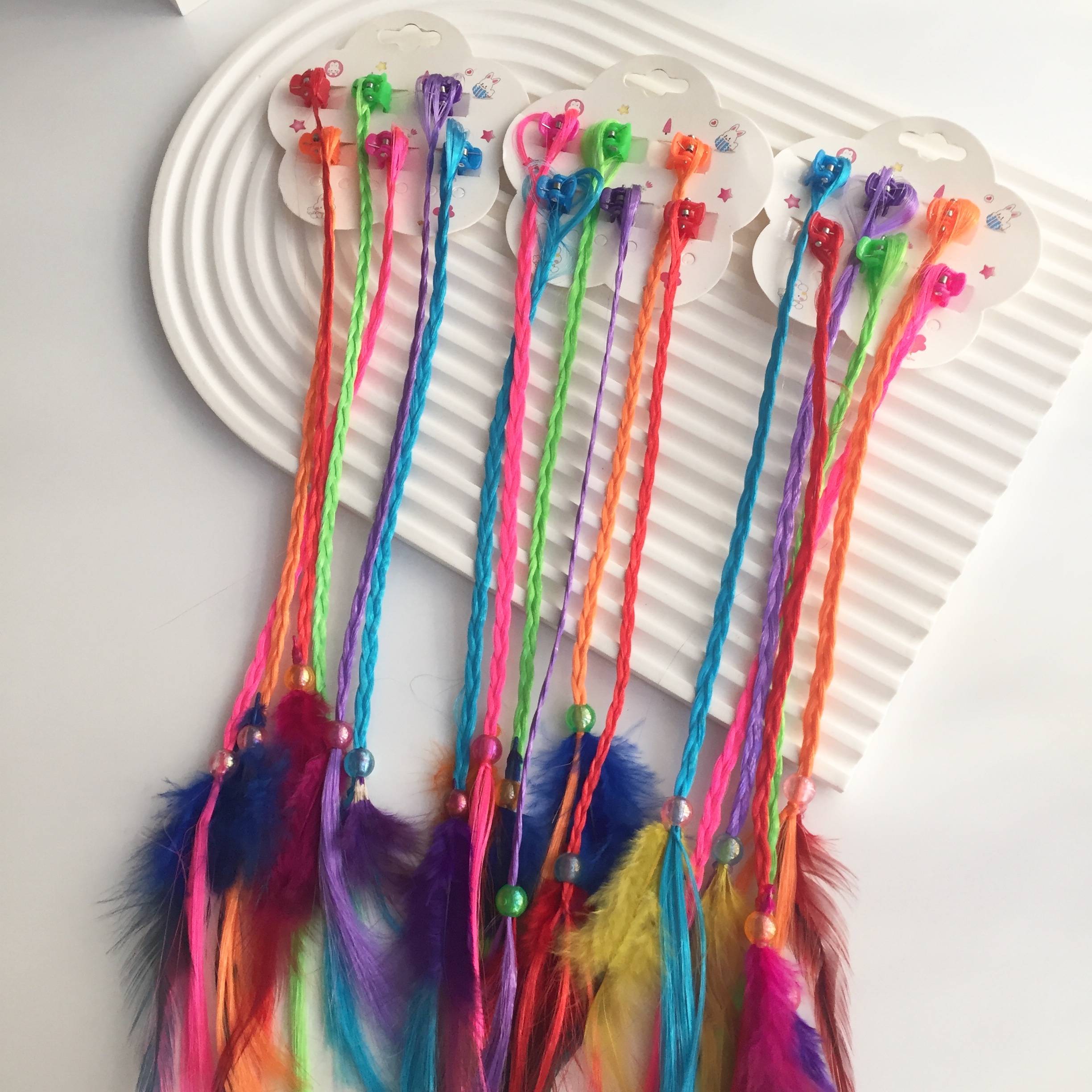 6’lı Tüylü Renkli Örgü Yapay Saç