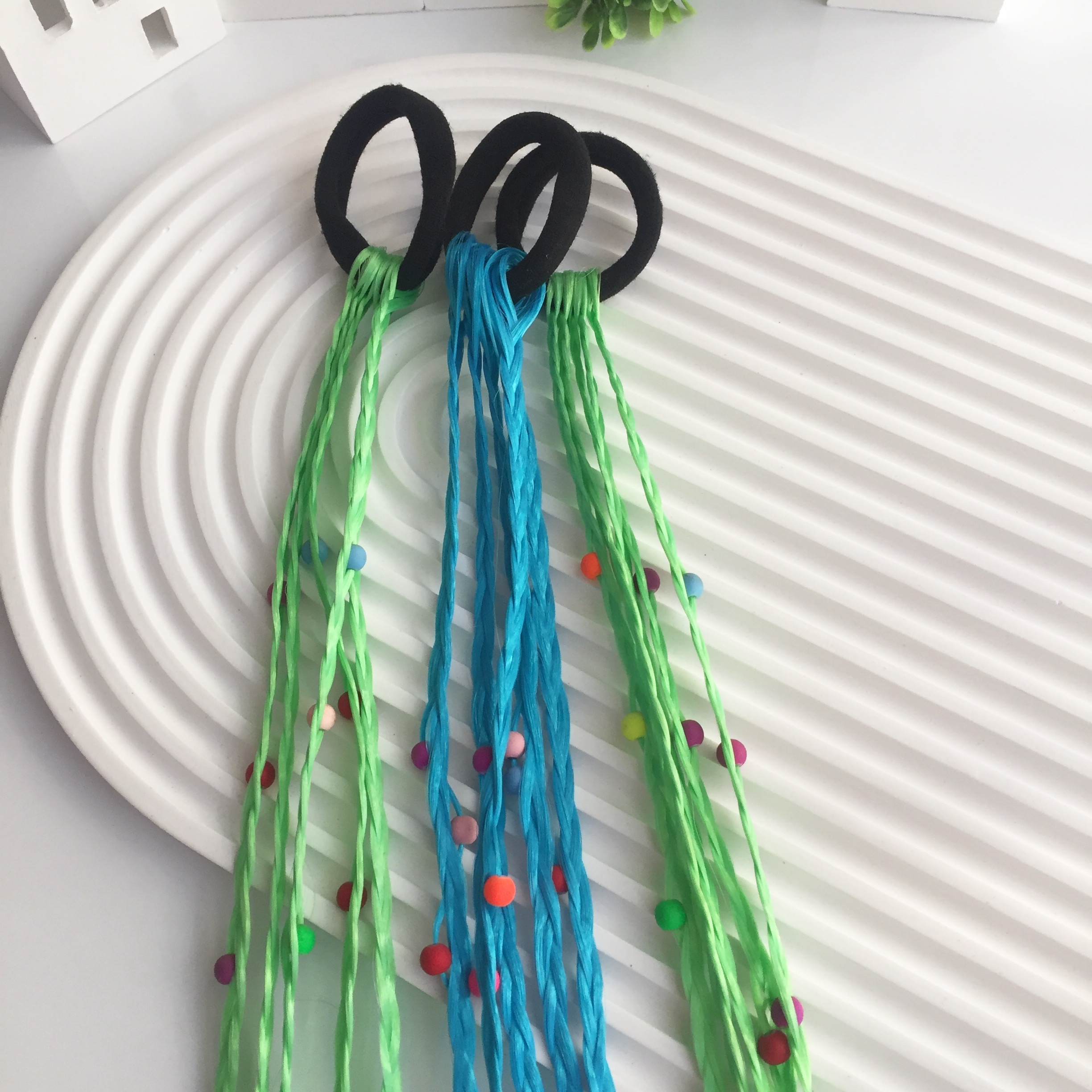 Boncuklu Lastik Yapay Saç