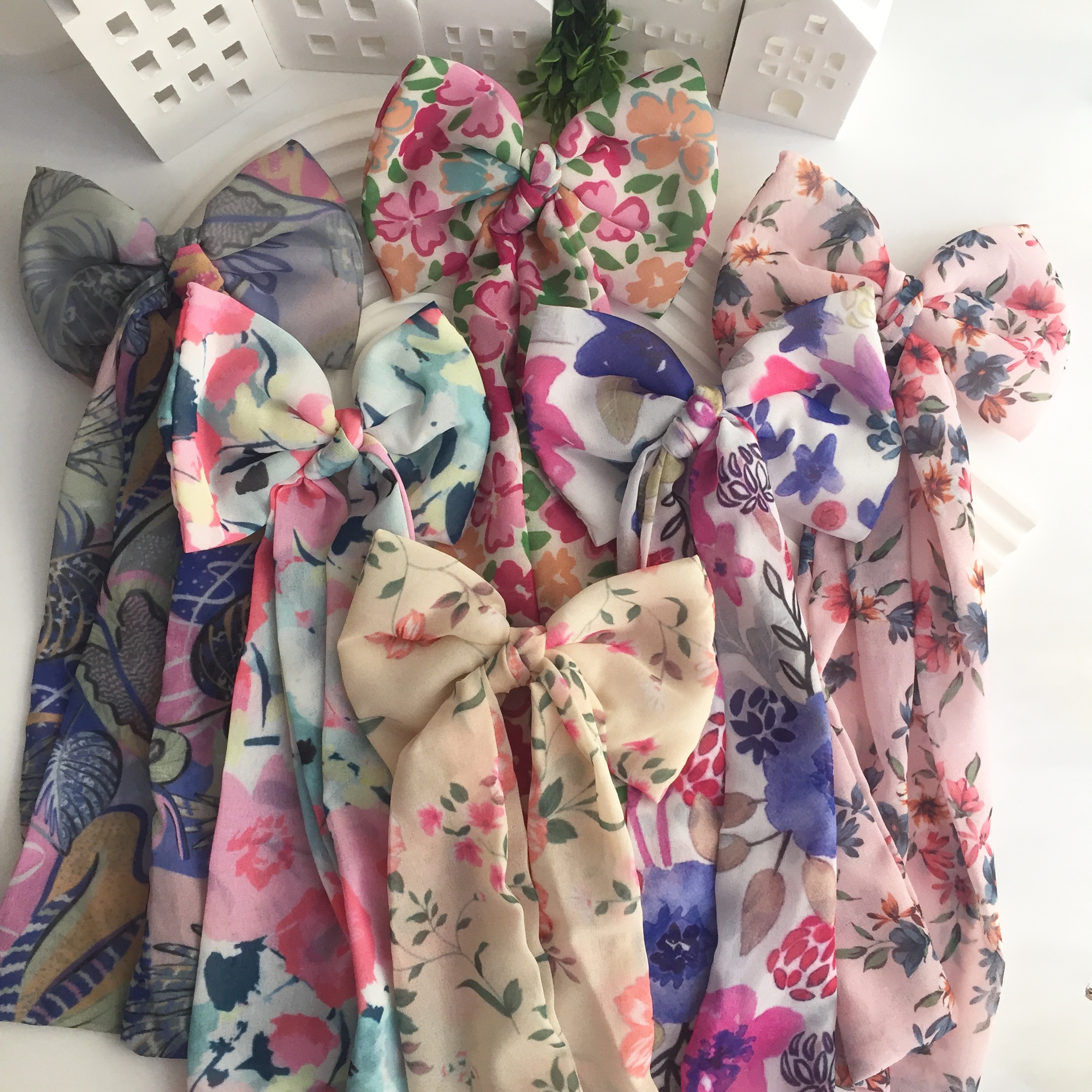 Uzun Kuyruklu Fiyonk Toka