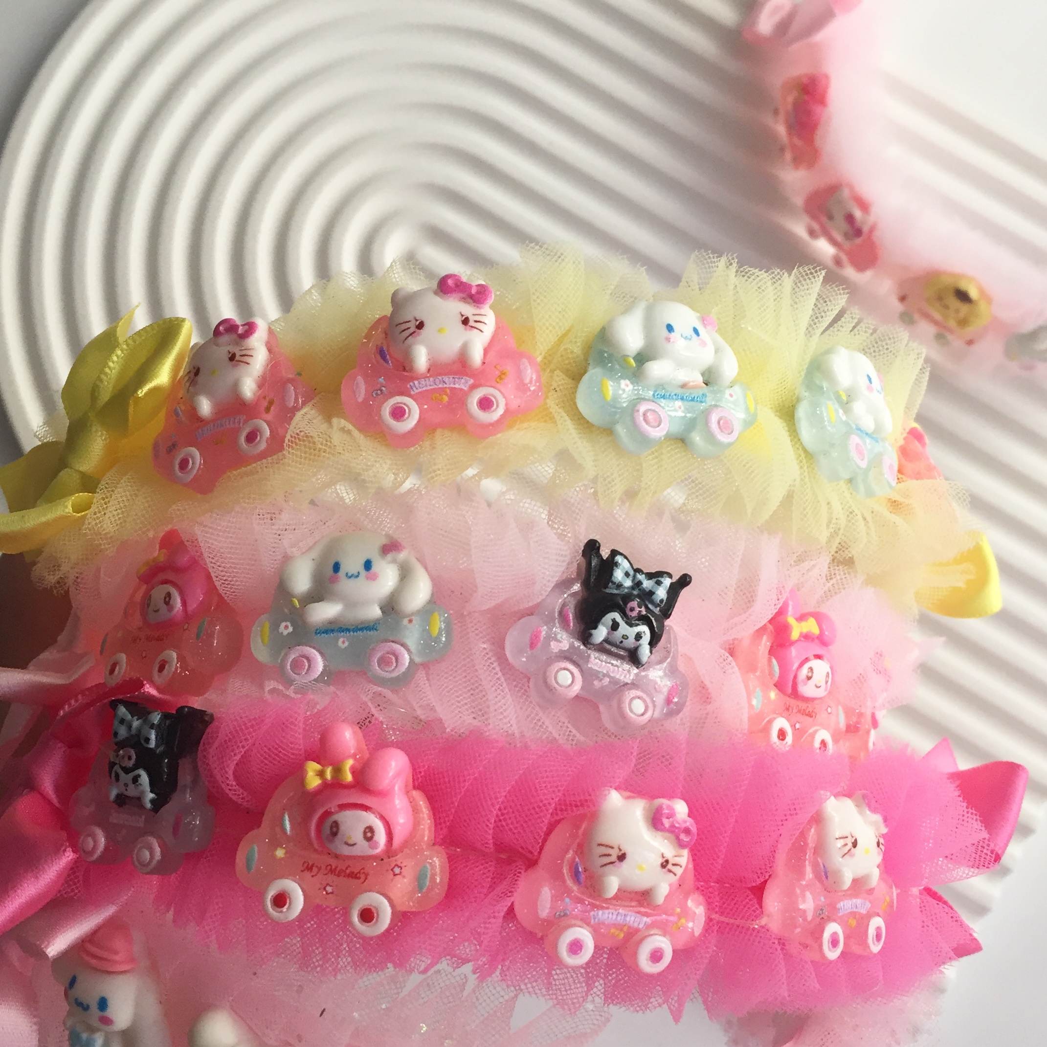 Sanrio karakterli Taç