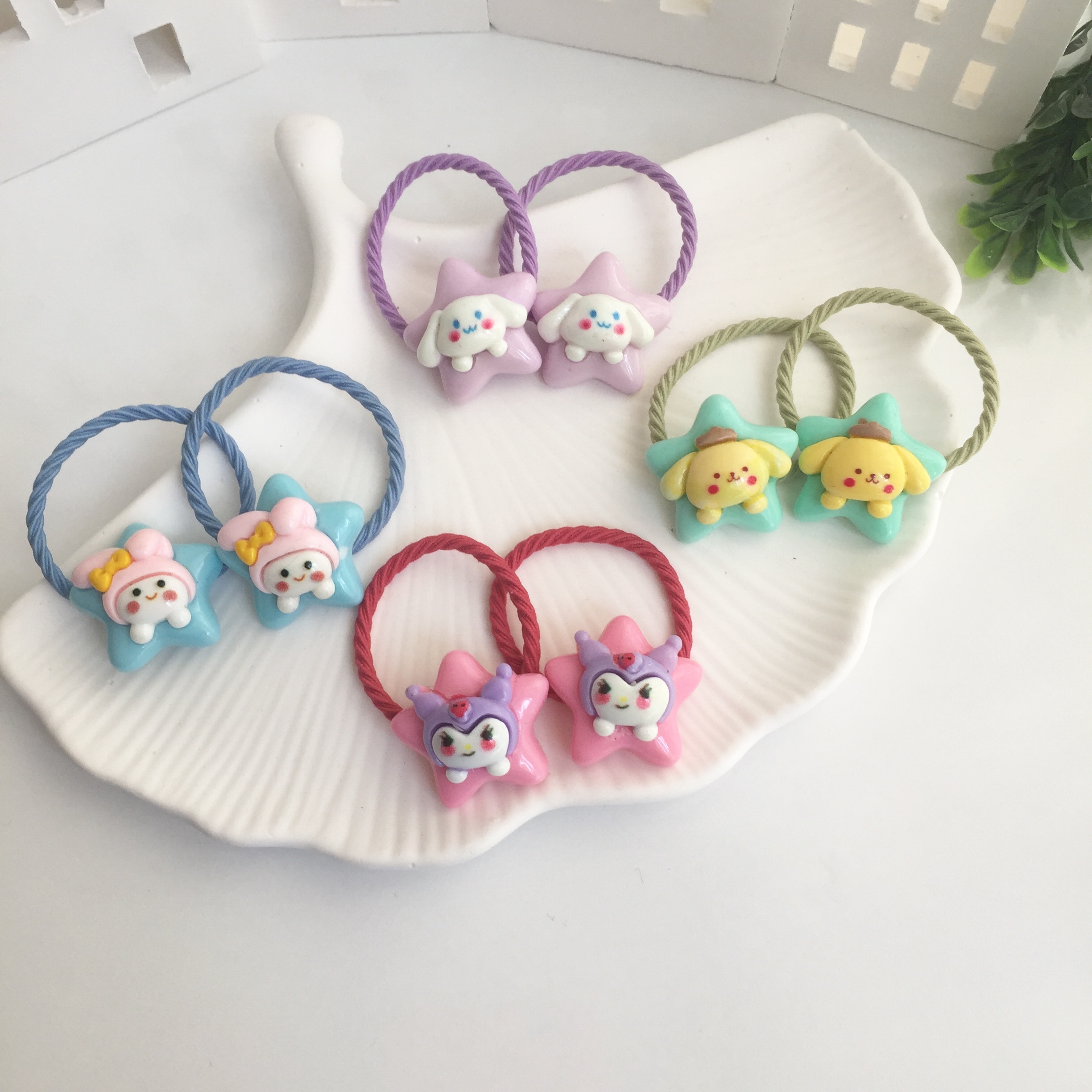 Yıldızlı Sanrio Tokalar